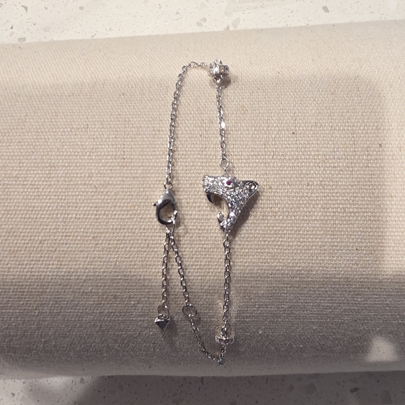 Jewelry - Elegant White Gold Tone Cheetah Bracelet